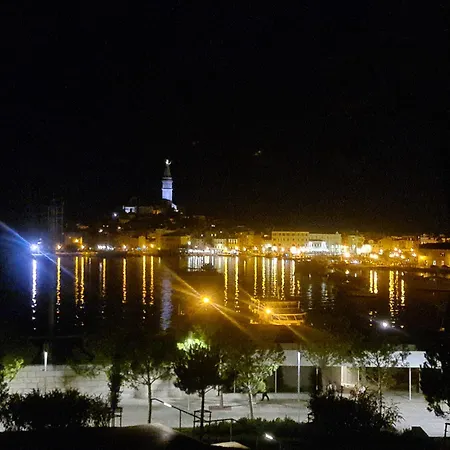 In With Balcony, Air Conditioning, Wifi, Washing Machine 5116-1 Ρόβινι